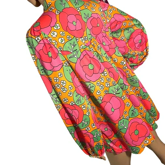 VINTAGE JANTZEN BRIGHT FLORAL MOD TOP